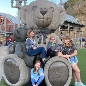 Meet your Posher, Reena